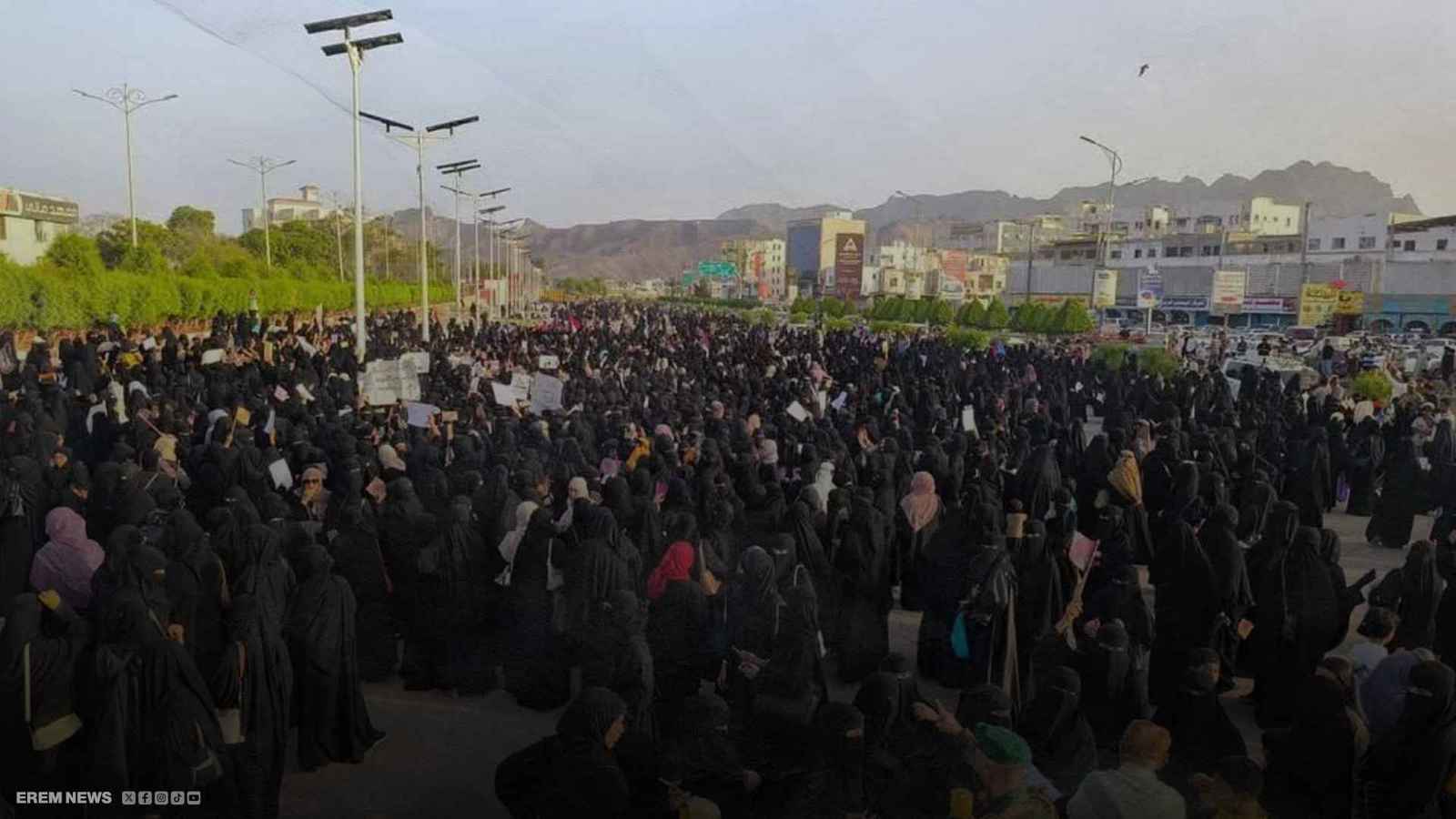 ثورة نسائية بعدن للمطالبة بإصلاحات 