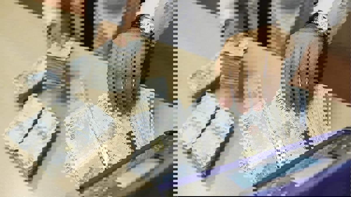 بلومبيرغ: الليرة التركية الأسوأ أداء في شهر نيسان على مؤشر الأسواق الناشئة .. وينتظرها المزيد