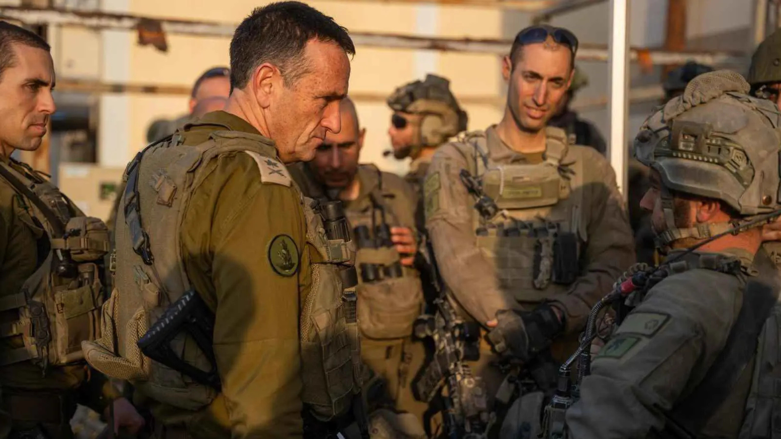 من كفركلا اللبنانية.. رئيس الأركان الإسرائيلي "يتوعد" حزب الله