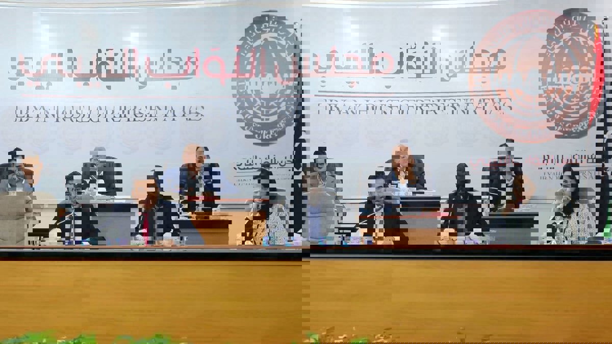 البرلمان الليبي يصوت على الميزانية في خطوة قد تعيد الحكم الموازي