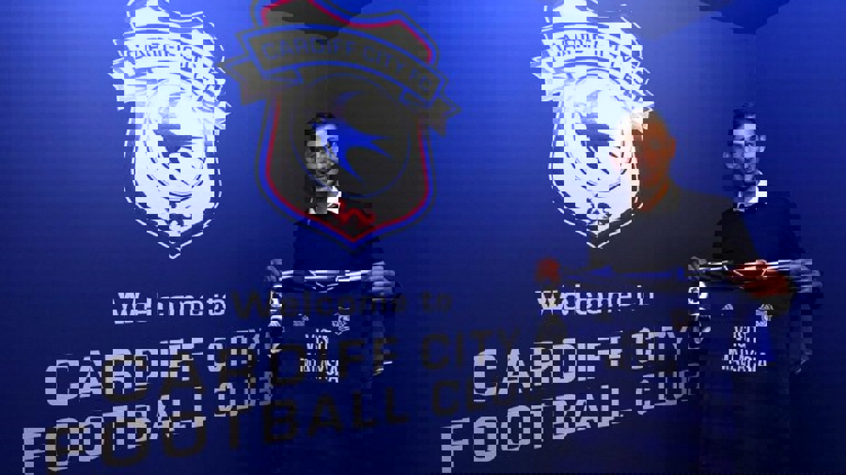 آخر رسالة صوتية لإيميليانو سالا لاعب كارديف سيتي قبل اختفاء طائرته (استمع)