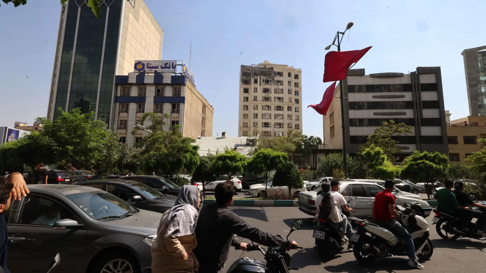 "فورن أفيرز": التسلح النووي خيار طهران "الأخطر" للرد على تل أبيب