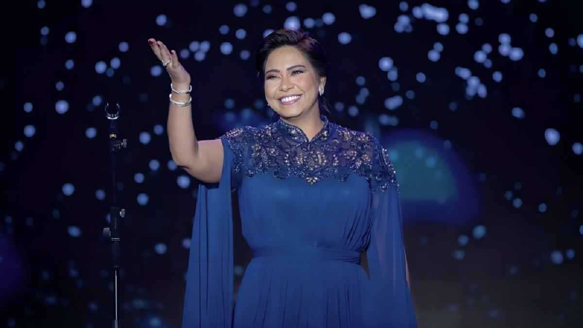 المتحف المصري الكبير يُعيد شيرين عبد الوهاب إلى الأضواء