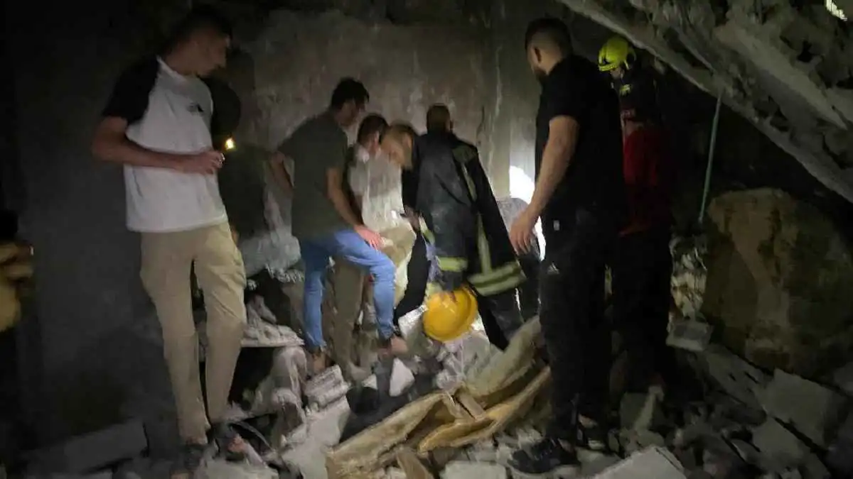 الطيران الإسرائيلي يستهدف منزلا في جنين (فيديو)