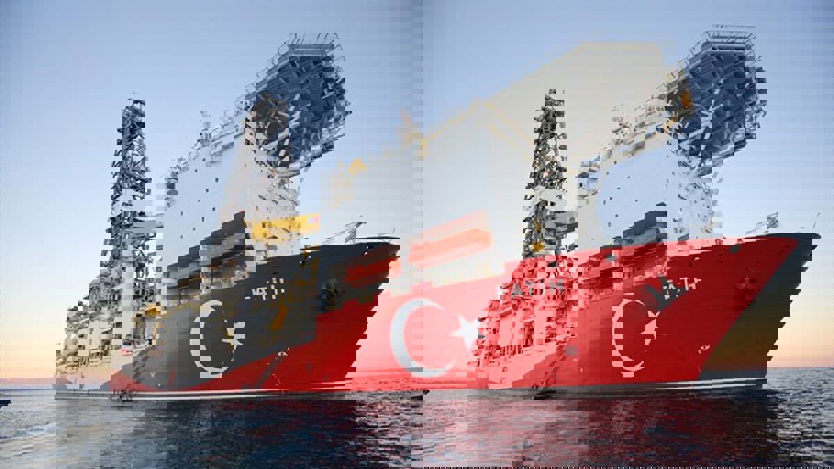 سفينة تركية تطلق عيارات تحذيرية على دورية قبرصية لخفر السواحل