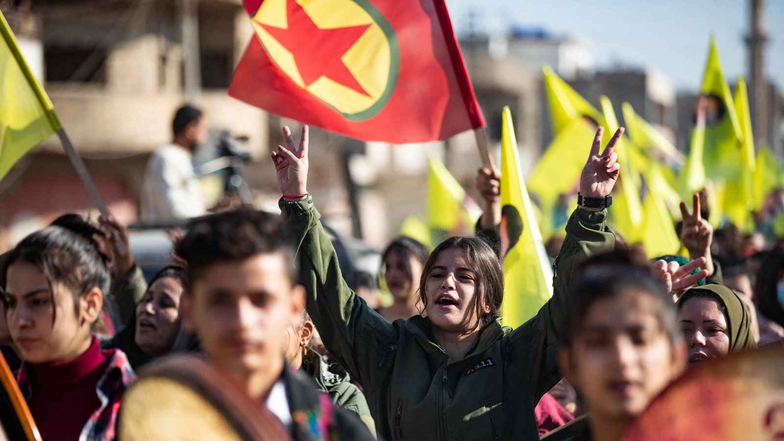 "العمال الكردستاني" يكشف عن شرطه لمغادرة سوريا