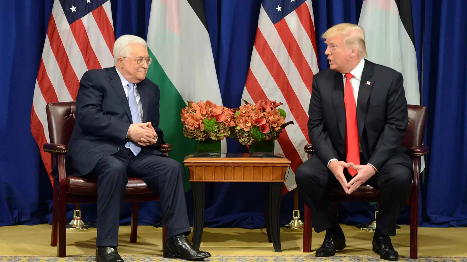 بعد قطيعة.. هل يفتح ترامب "صفحة جديدة" مع السلطة الفلسطينية؟