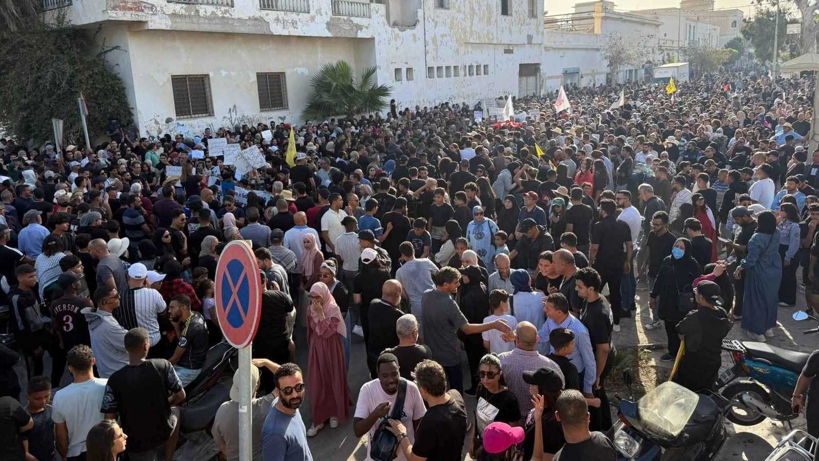 تونس.. البرلمان يعقد جلسة مع الحكومة بشأن التطورات في قابس