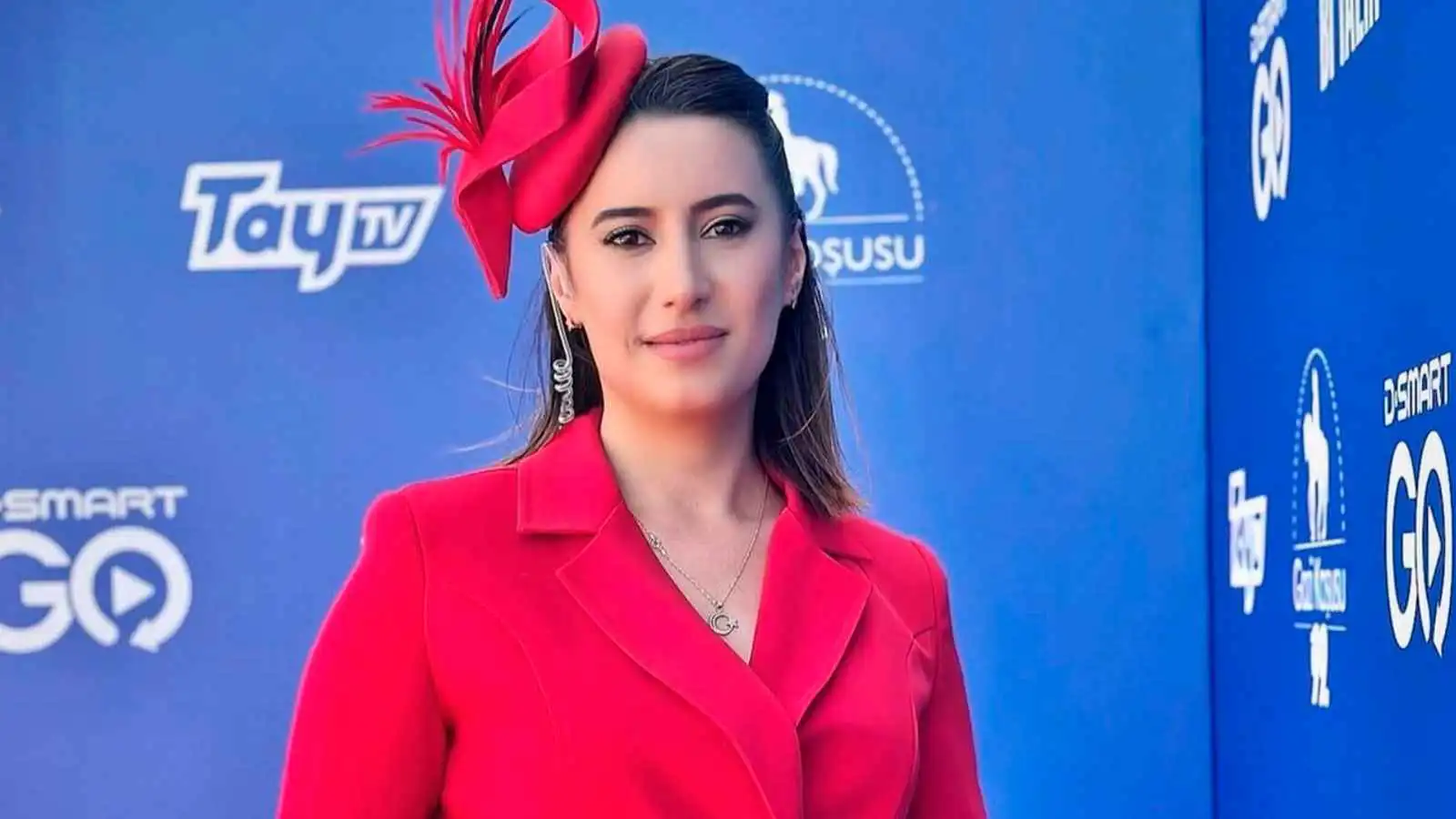 وفاة المذيعة التركية الشهيرة إيسن غوك في ظروف غامضة