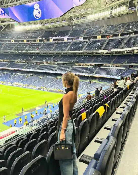 الممثلة الإسبانية لوز مينديز صديقة إبراهيم دياز