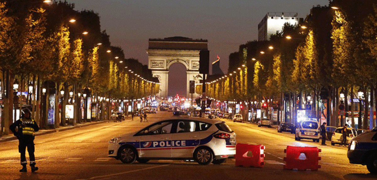 داعش يتبنى هجوم باريس.. وأولاند يدعو لاجتماع طارئ (صور وفيديو)