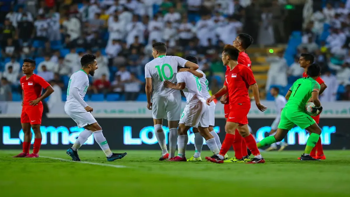 السعودية تكتسح سنغافورة وتتصدر المجموعة الرابعة بتصفيات كأس العالم وبطولة آسيا (فيديو)