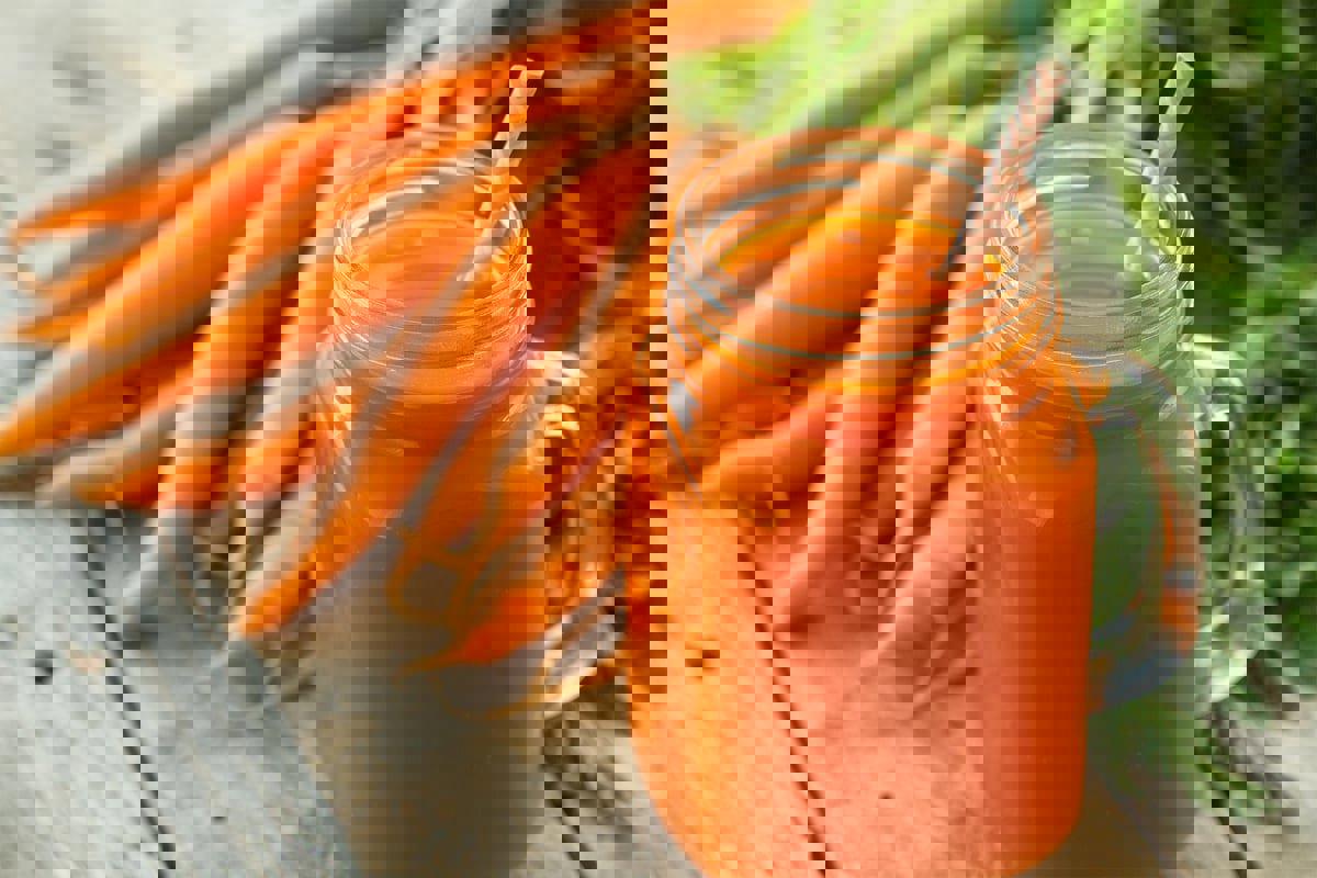 رغم فوائده.. خبراء تغذية يحذرون من الإفراط بتناول عصير الجزر