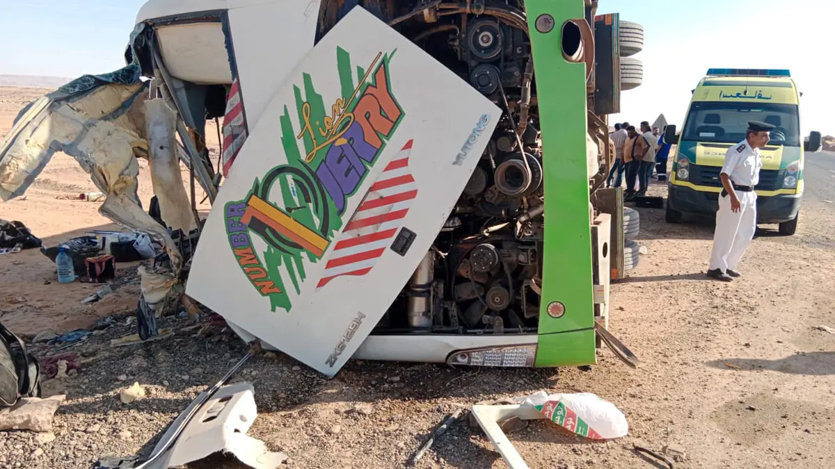 مصر.. حادث سير يودي بحياة 9 أشخاص على طريق أسوان