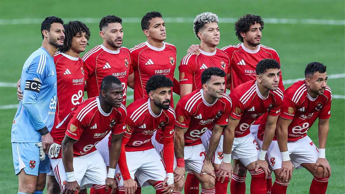 رغم الفوز المريح.. لاعب واحد أثار استياء جمهور الأهلي ضد دجلة 