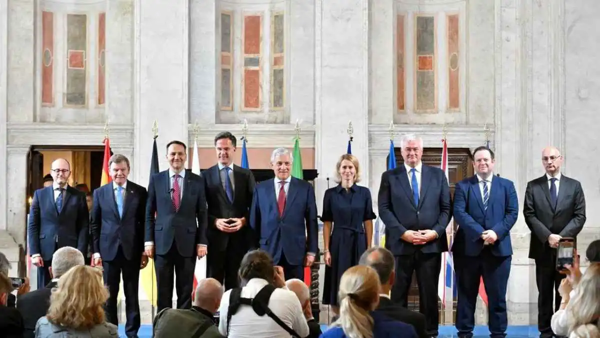 الاتحاد الأوروبي يقرّ عقوبات جديدة على إيران