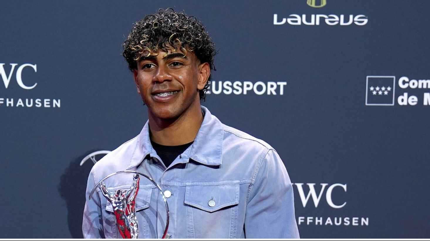 بوجبة ماكدونالدز.. لامين يامال يحتفل بأحدث جوائزه (صورة) 