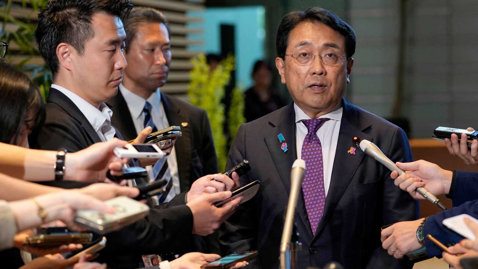 رئيس الوزراء الياباني يريد دراسة اتفاق ترامب التجاري "الضخم"