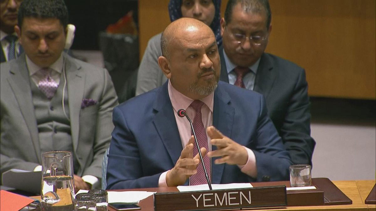 مع انطلاق محادثات السلام.. الحكومة اليمنية تطالب بانسحاب الحوثيين من الحديدة‎