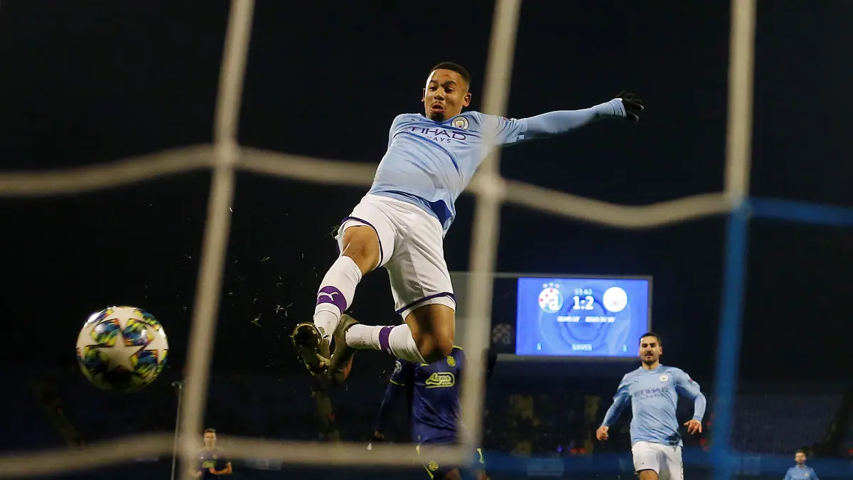 التشكيلة المثالية للجولة السادسة بدوري أبطال أوروبا (صورة)