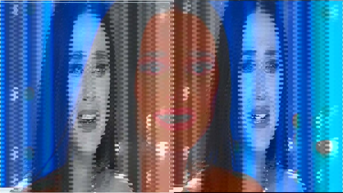 كاتي بيري تنهار باكية على الهواء: "بلادنا خذلتنا"