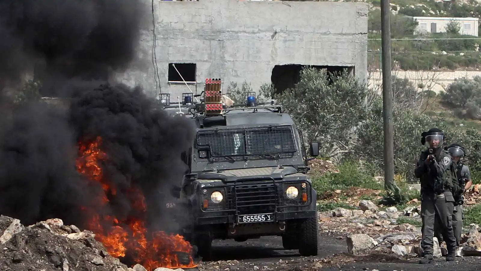 الجيش الإسرائيلي يعدم فلسطينيين بعد استسلامهما في جنين (فيديو)