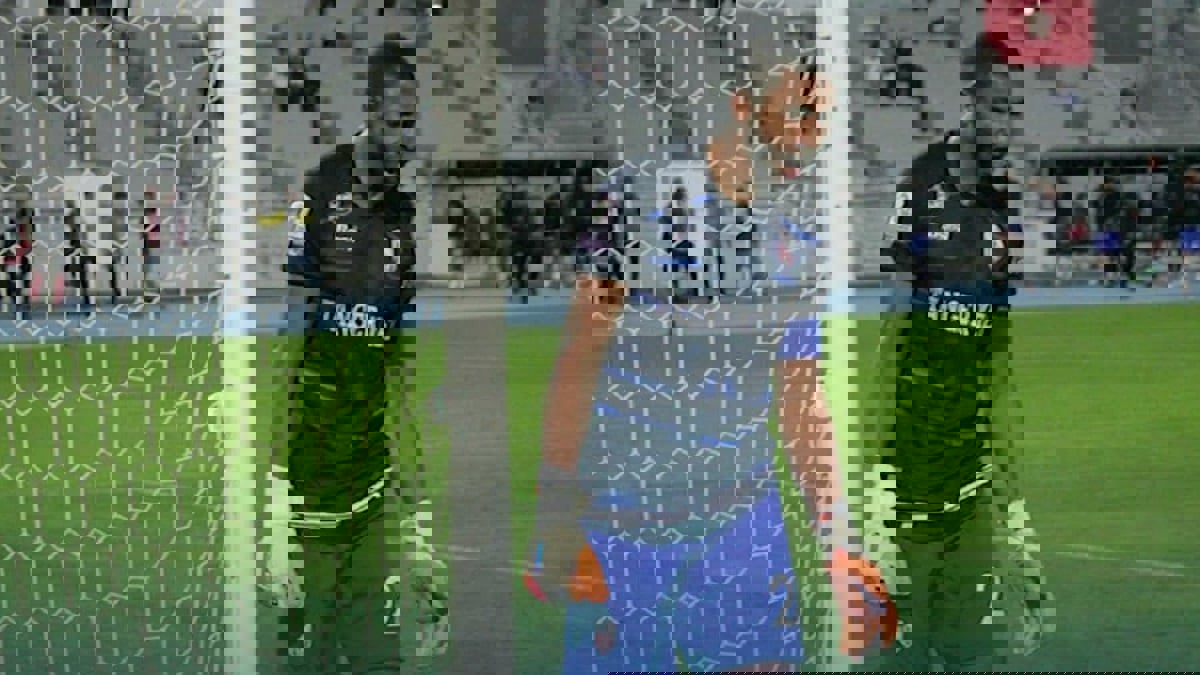 لاعب الوسط عادل الحسناوي يتصدى لركلتي ترجيح ويقود المغرب التطواني لنصف نهائي كأس العرش (فيديو)