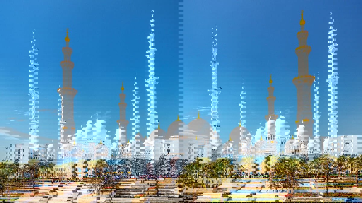 الإمارات.. 15 دقيقة لصلاة العيد وفق ضوابط الوقاية من "كورونا"