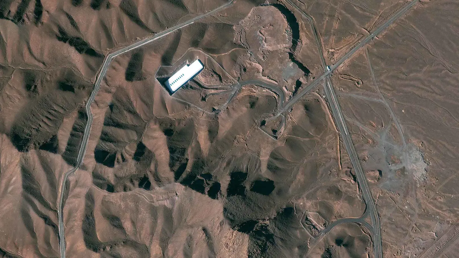 هيئة البث الإسرائيلية: استهداف منشأة "فوردو" مسألة وقت