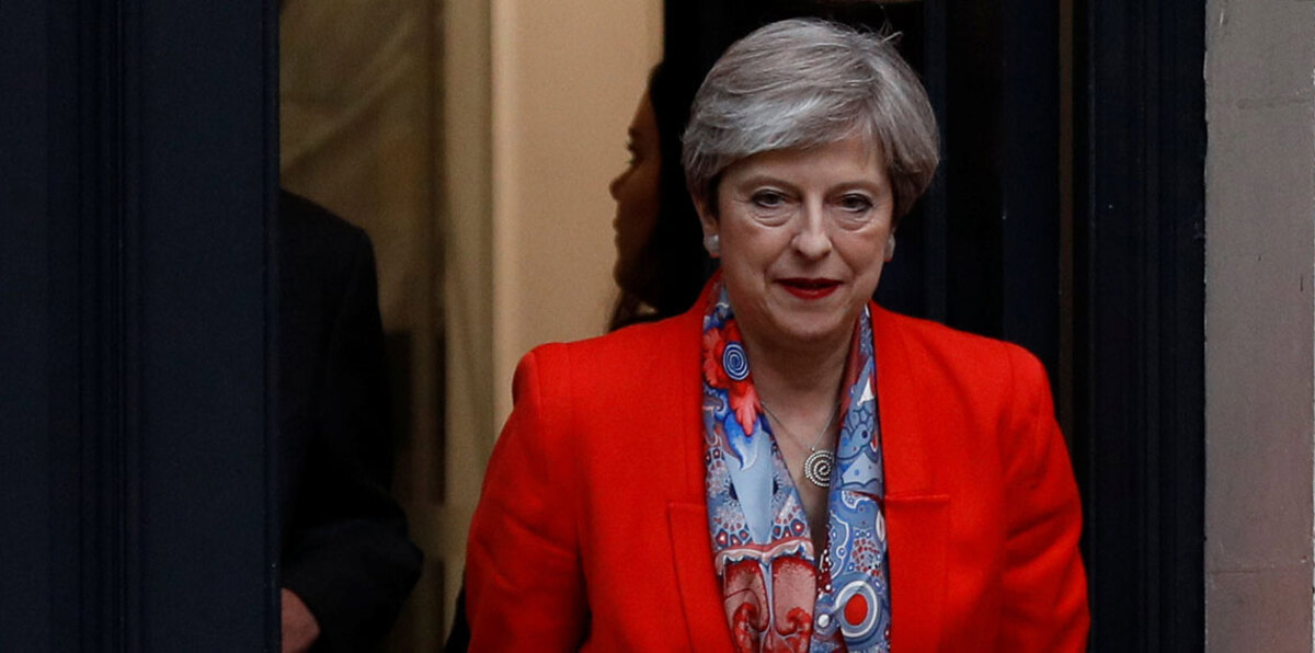 تيريزا ماي تطلب تصريحا ملكيا لتشكيل الحكومة