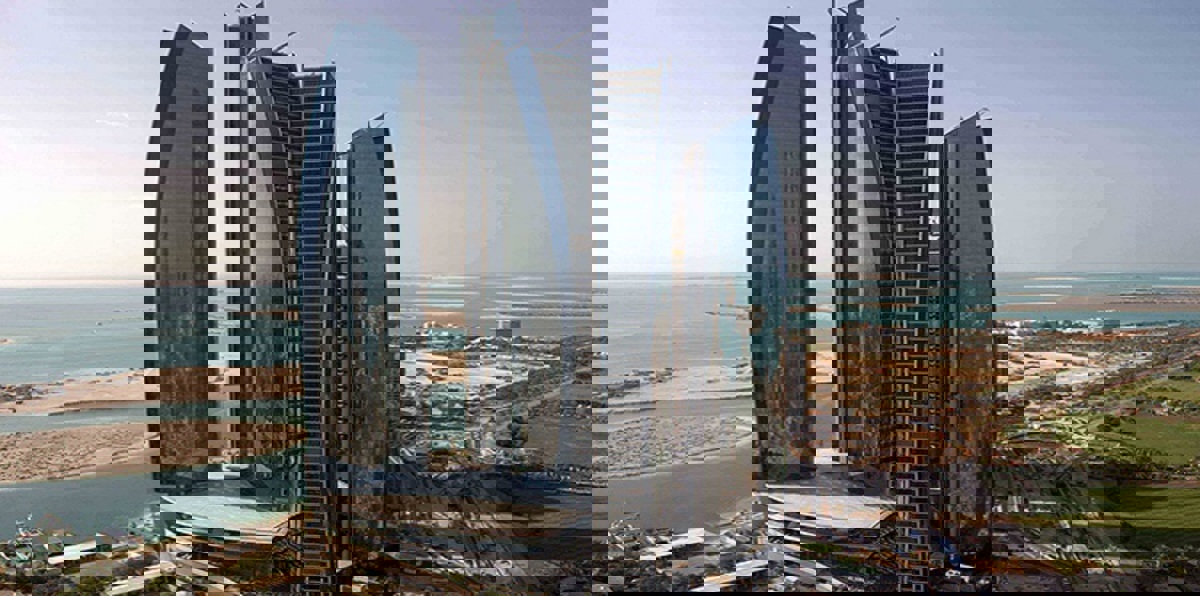 تقرير جديد: تحسن نمو اقتصاد الإمارات في 2017 حتى 5%