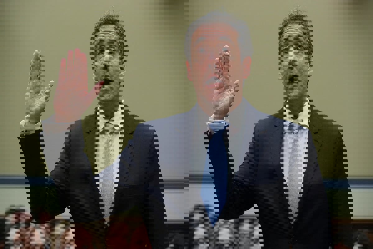 شهد ضد ترامب.. نشر عناوين عائلة المحامي مايكل كوهين