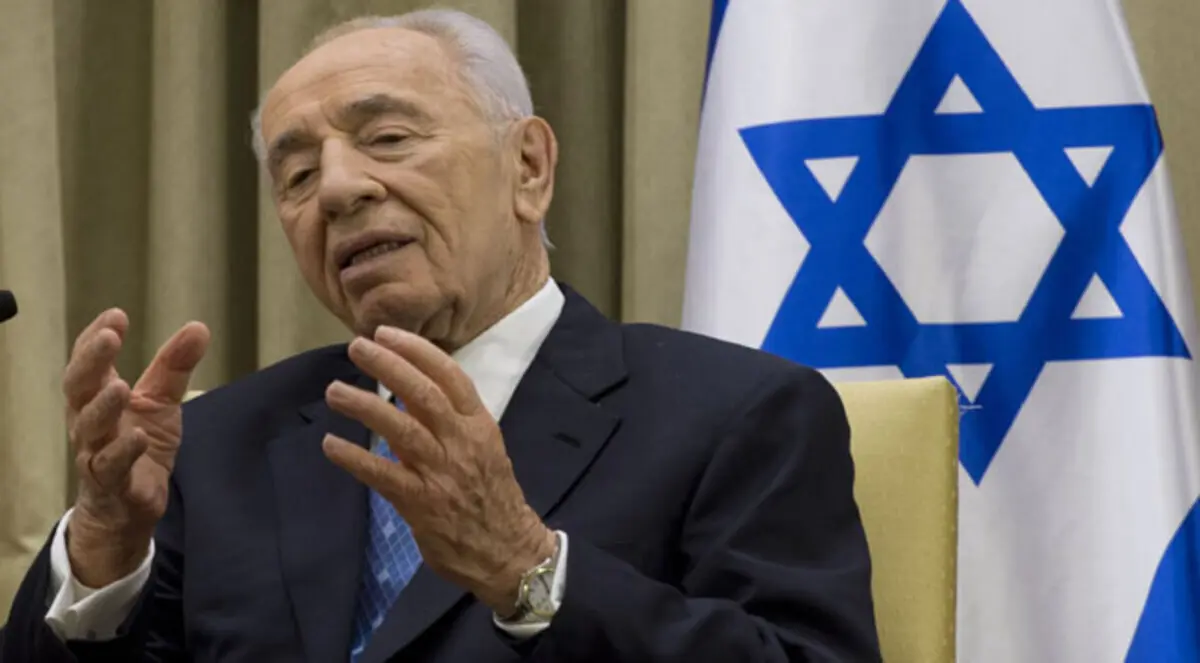 نتنياهو يمنع لقاء بيرس وعباس قبل 3 أعوام