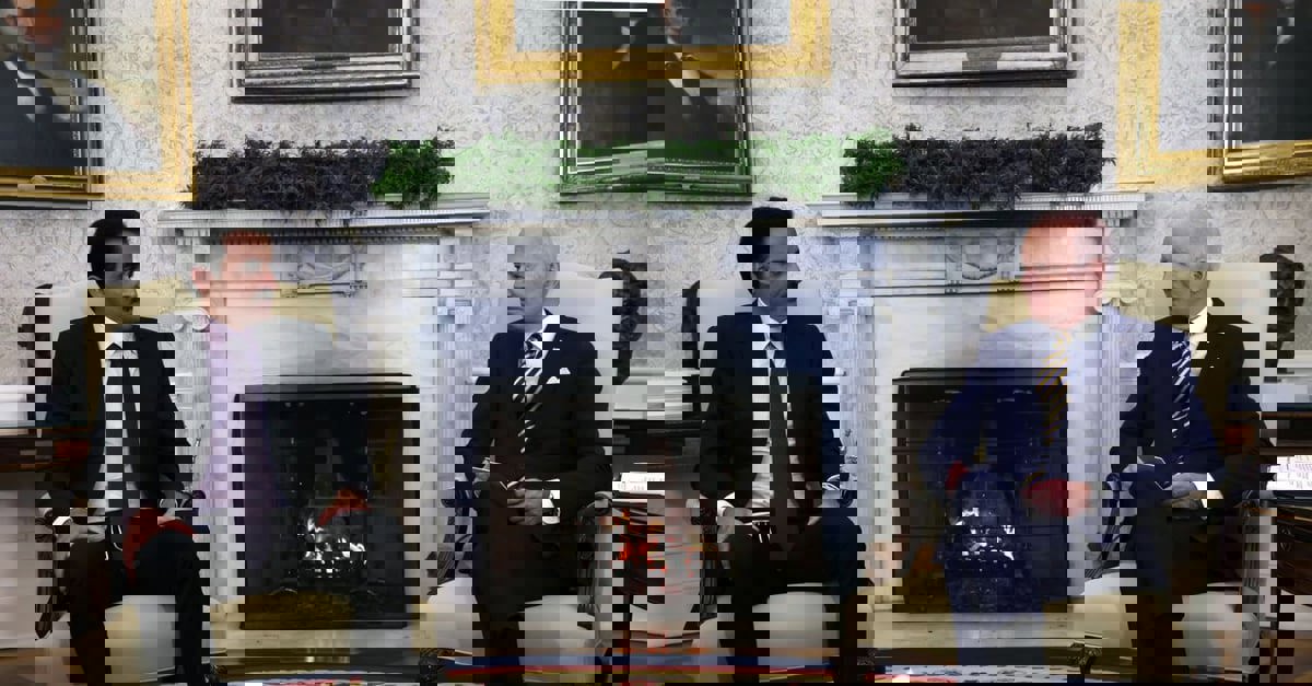  أمير قطر وبايدن يبحثان مجريات تنفيذ الهدنة في غزة