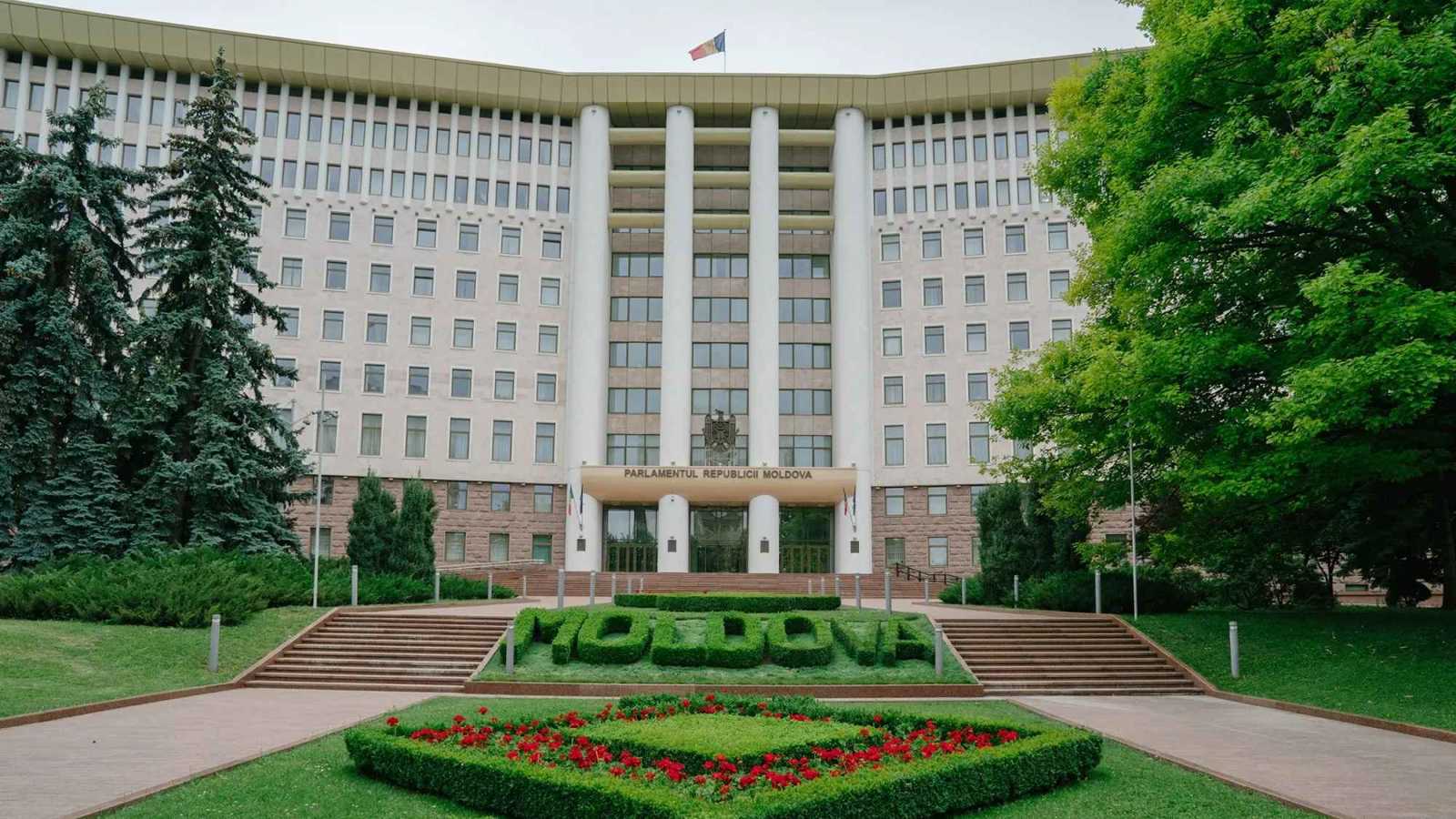 "بلومبيرغ": خطة روسية "سرية" لاختراق انتخابات مولدوفا