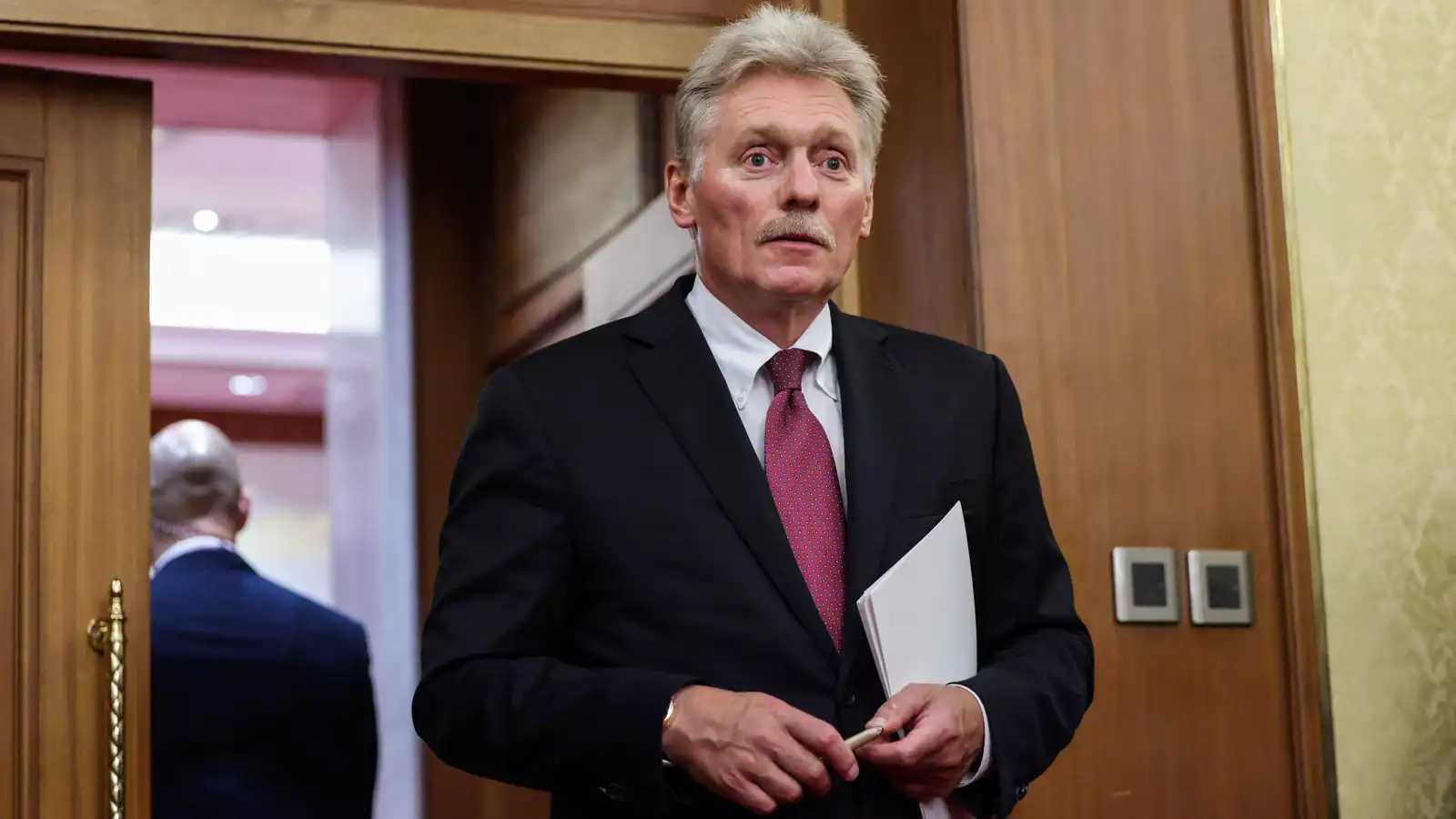 الكرملين يعلق على نهج ترامب في الصفقات الدبلوماسية