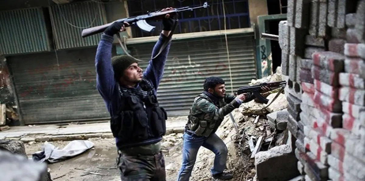 اشتباكات عنيفة بين الجيش السوري الحر وداعش في جبال القلمون