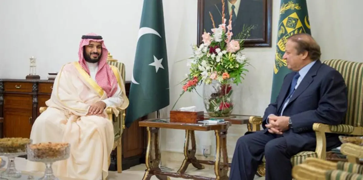 محمد بن سلمان يلتقي نواز شريف في إسلام أباد