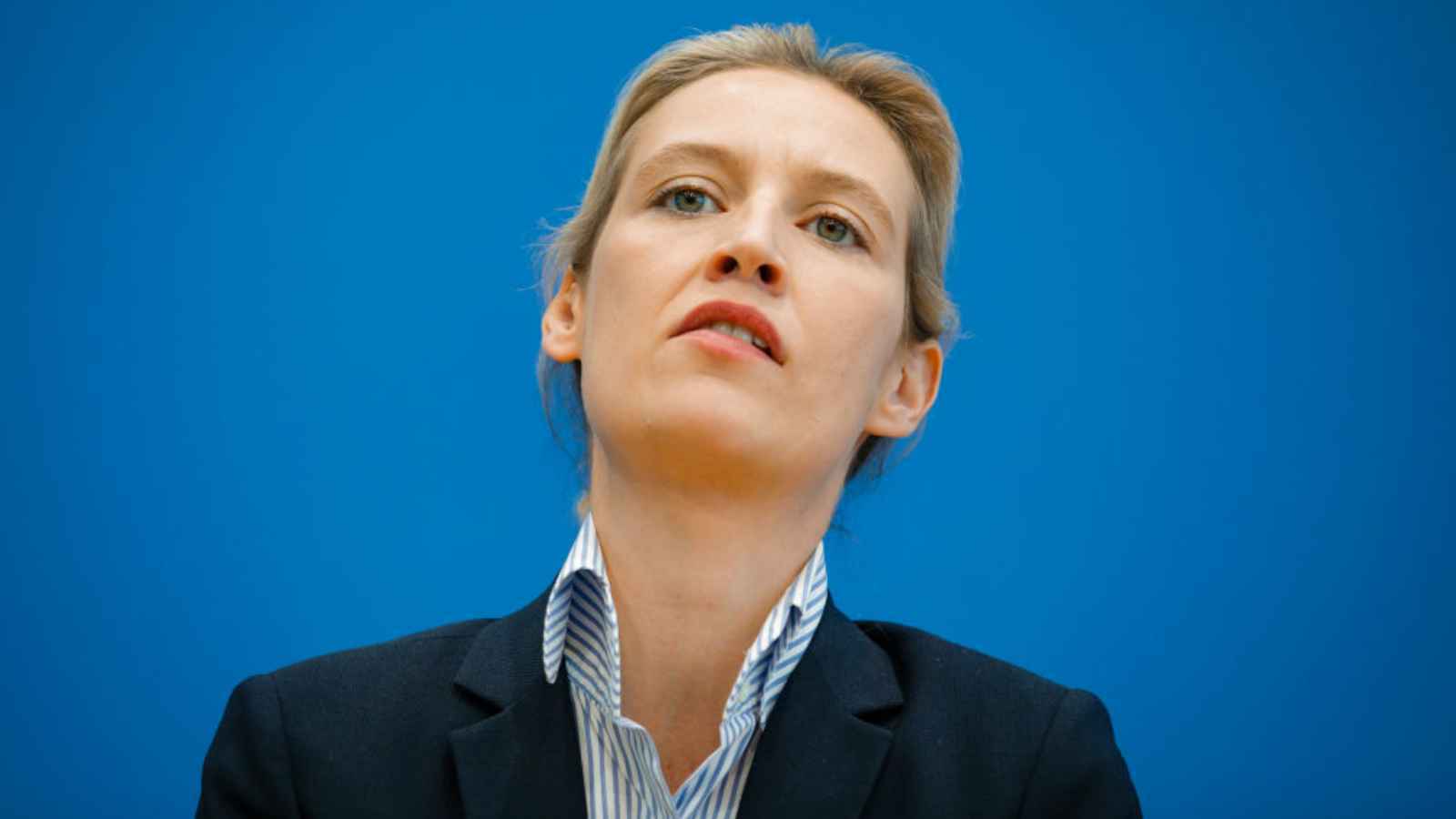 اليمين الألماني يرشح أليس فايدل لمنصب المستشارة.. فمن هي؟