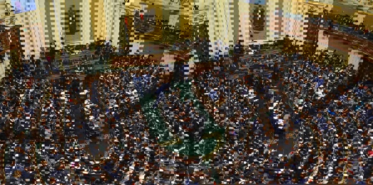 البرلمان المصري يبدأ إجراءات مقاضاة قطر دوليًا بعد اعتراف وزير خارجيتها بدعم الإرهاب