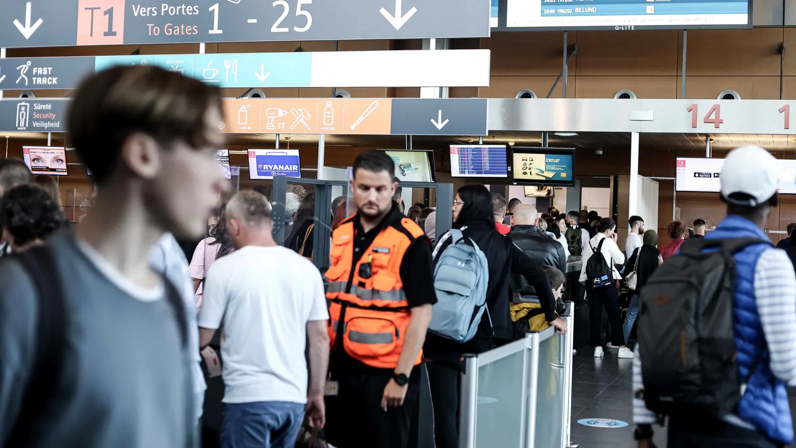 تهديد بوجود قنبلة يعلق الرحلات في مطار بلجيكي