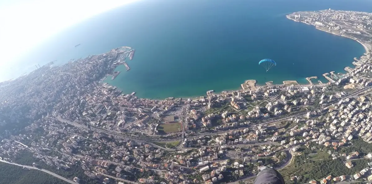 لبنان يُقر قانون الضريبة النفطية