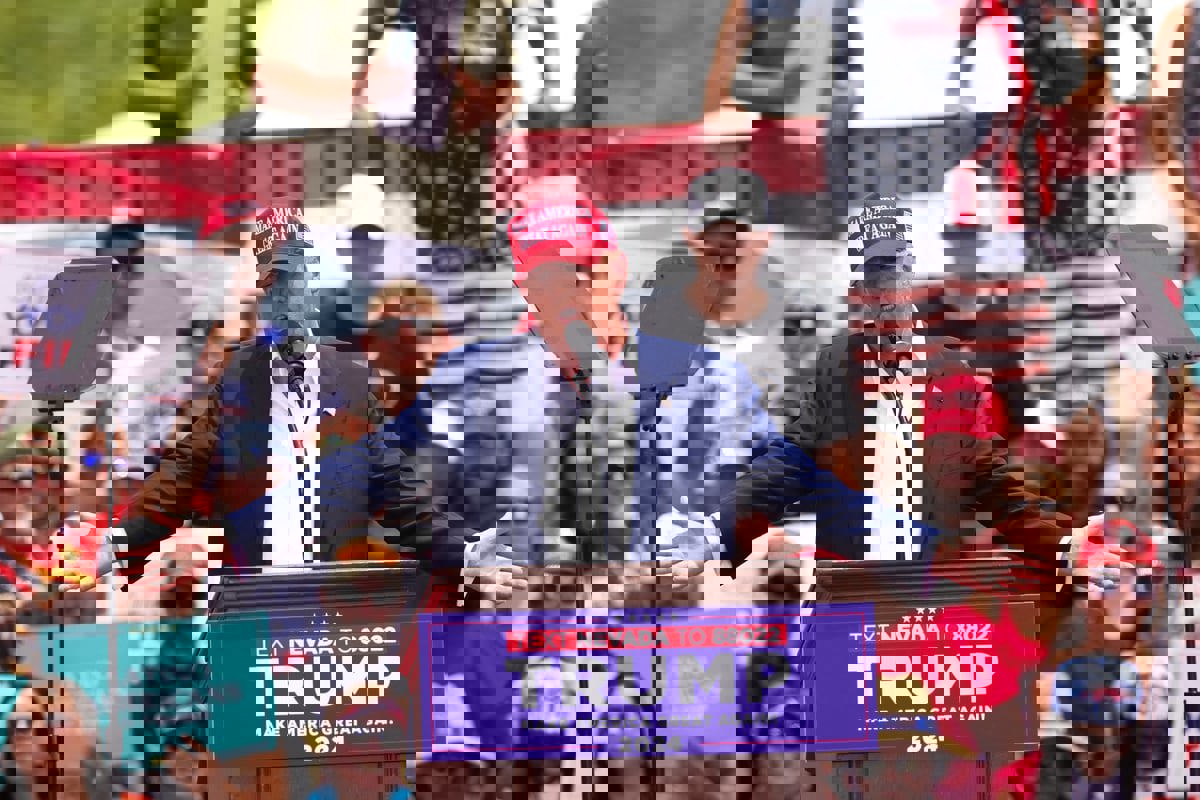 "اتجار بالبشر ومخدارت".. ترامب يوجه تهمًا جديدة لبايدن