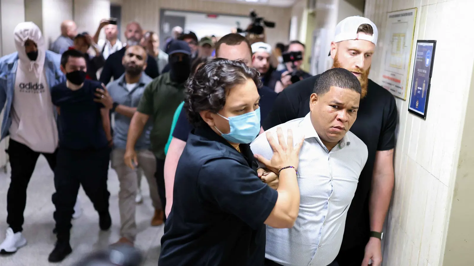 قاض فيدرالي يوقف أمر ترامب التنفيذي بمنع اللجوء على الحدود الجنوبية