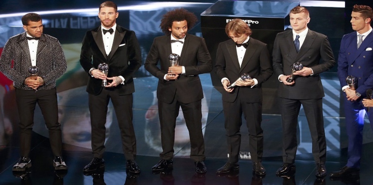 الكشف عن التشكيلة المثالية لعام 2016.. غريزمان الغائب الأبرز