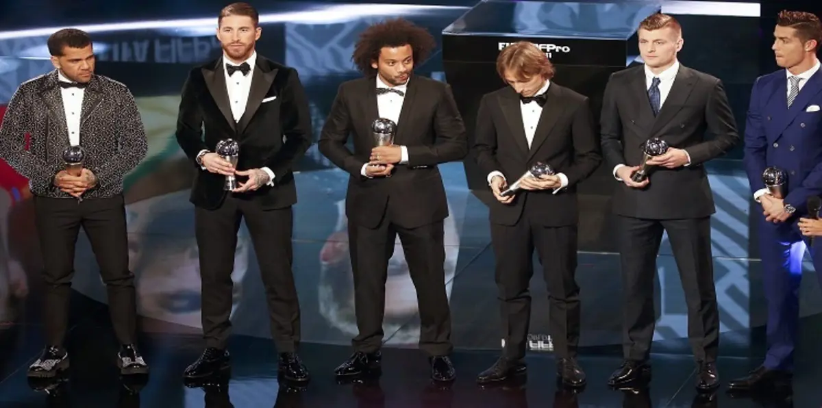 الكشف عن التشكيلة المثالية لعام 2016.. غريزمان الغائب الأبرز