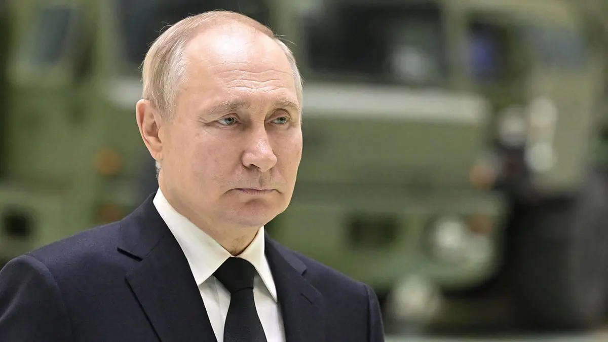 زيارة إلى "ماريوبول".. بوتين "يتحدى" مذكرة التوقيف بجولة قرب "خط النار"