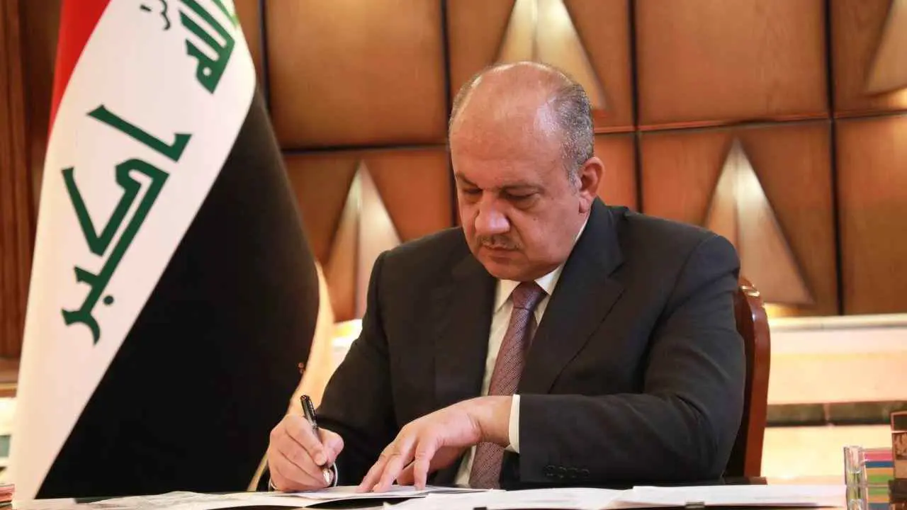 ضغوط ومصالح إقليمية.. من يُقرر مصير القوات الأمريكية في سوريا؟