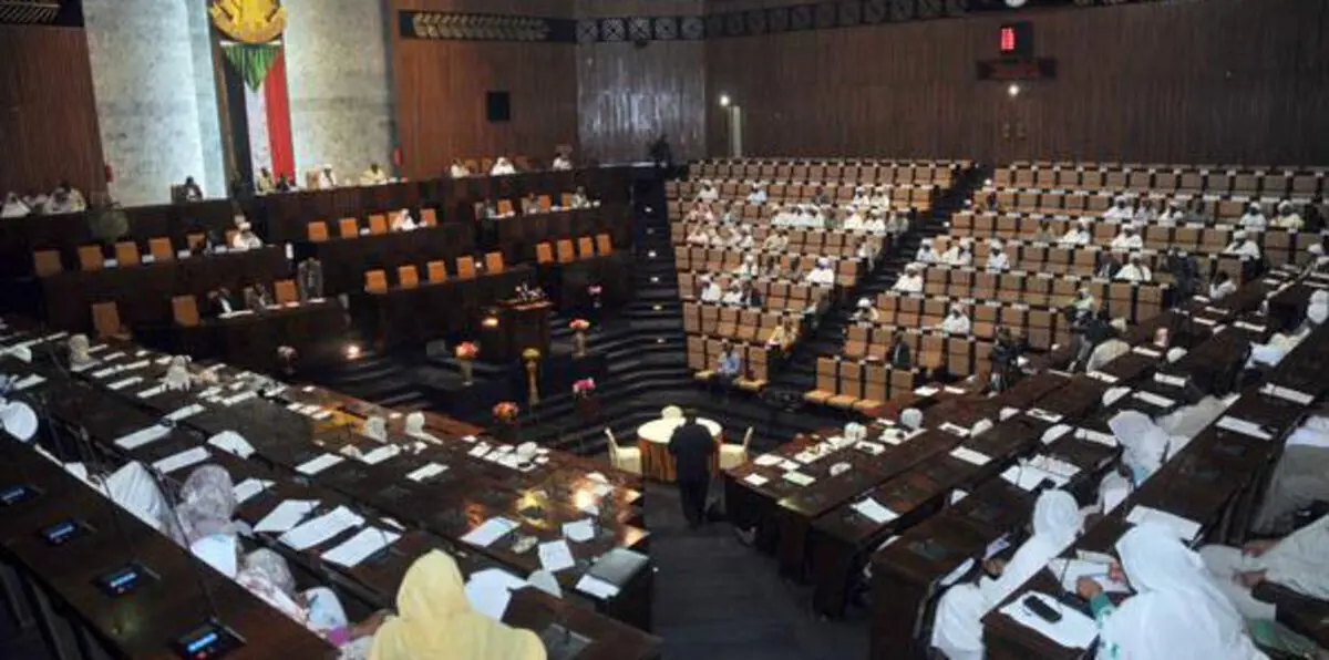 البرلمان السوداني يقر ميزانية بعجز 1.6% للعام 2016