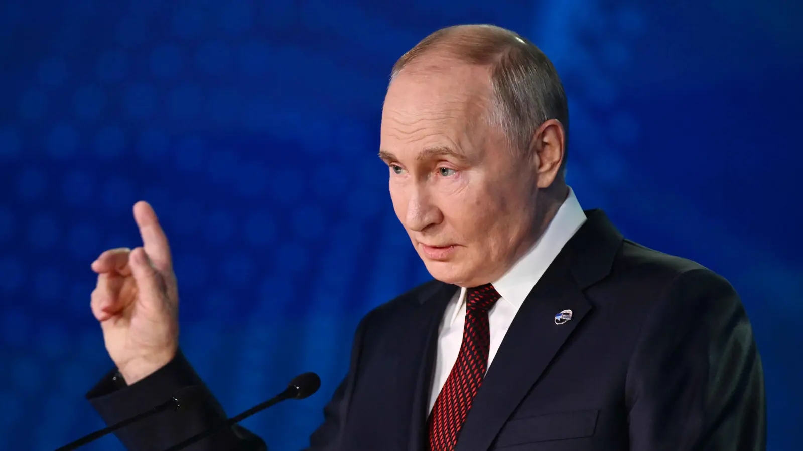 بوتين: العالم مقبل على 20 سنة "أكثر تعقيدا"